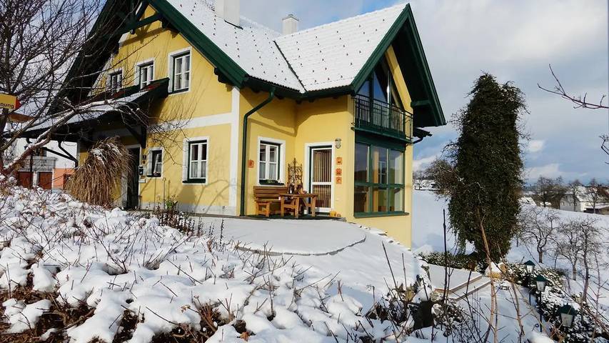 Ferienwohnung für 5 Personen, mit Garten
