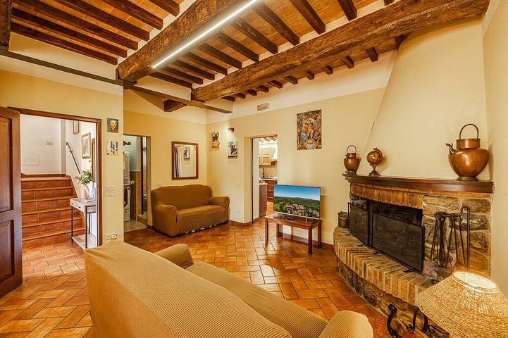Villa Baiocco Umbrian Farmhouse Private Heated Pool Walking distance to town in Città della Pieve, Perugia Province