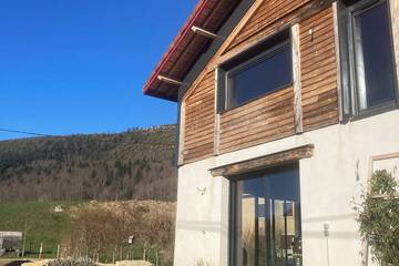 Gîte pour 10 personnes, avec jardin à La Chapelle-en-Vercors