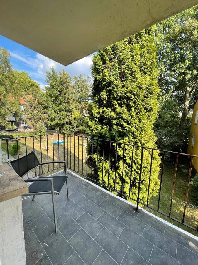 Ferienwohnung für 5 Personen, mit Balkon und Terrasse sowie Garten