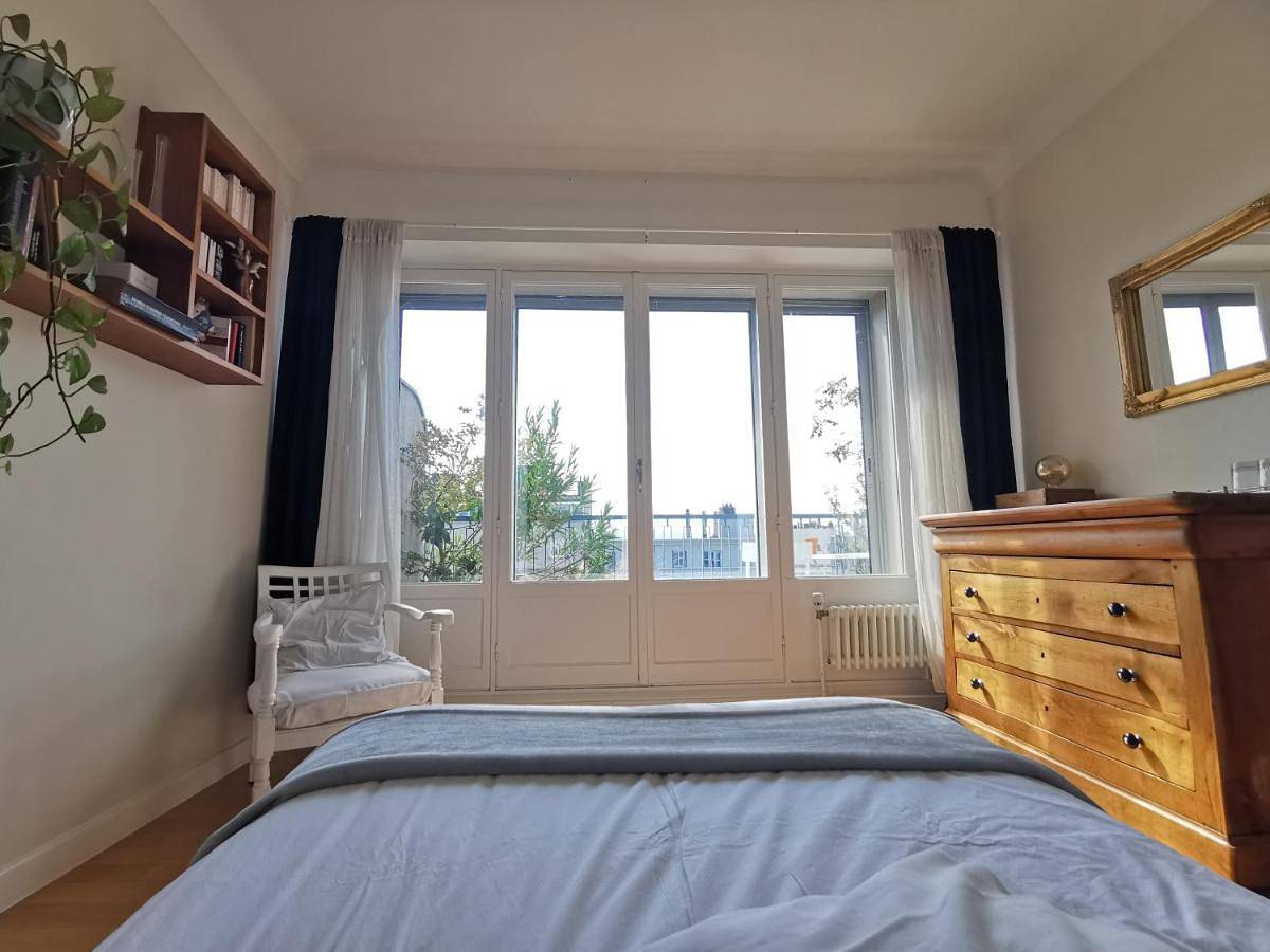 Espace privé, balcon vue montagnes pour 1 à 4 personnes in Grenoble, Isère