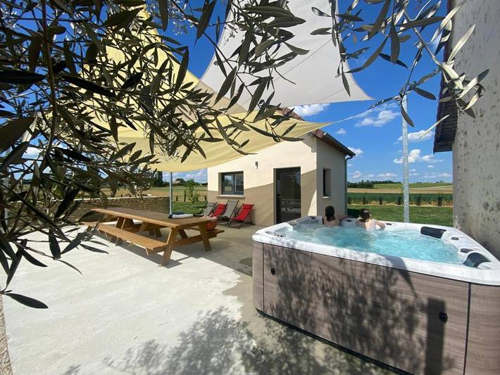 Maison de vacances pour 17 personnes, avec jacuzzi ainsi que terrasse et jardin