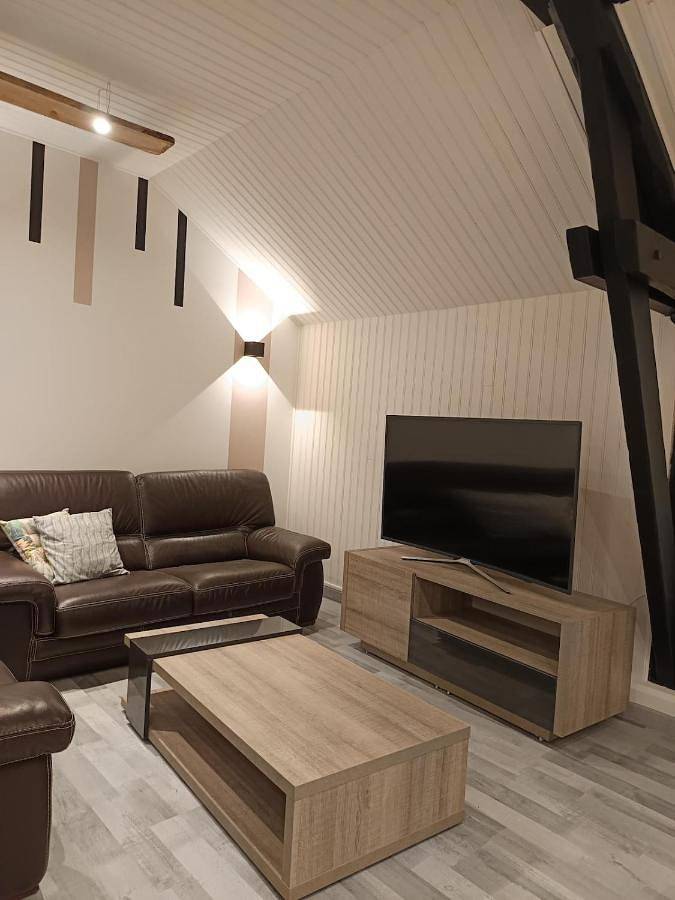 Gîte pour 4 personnes, avec Balcon dans Pogny