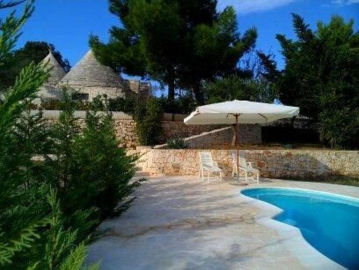 Location de vacances pour 4 personnes, avec jardin et vue ainsi que terrasse et piscine à Locorotondo - 3
