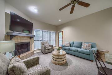 Vacation Rental for 8 Guests in New Braunfels, Comal County, Picture 3