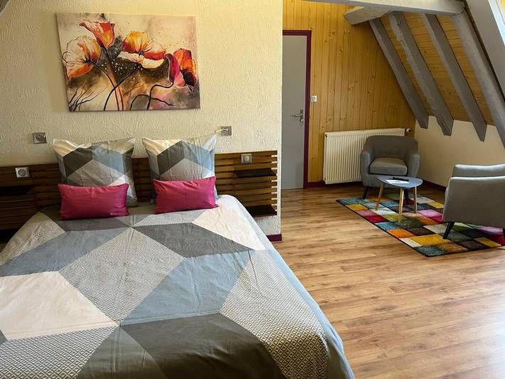 Chambre d’hôte pour 4 personnes, avec piscine et sauna ainsi que jardin et jacuzzi, animaux acceptés en Dordogne - 2