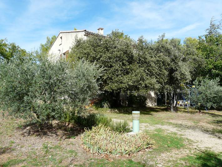 Location de vacances pour 6 personnes, avec jardin à Cabrières-d'Avignon - 2