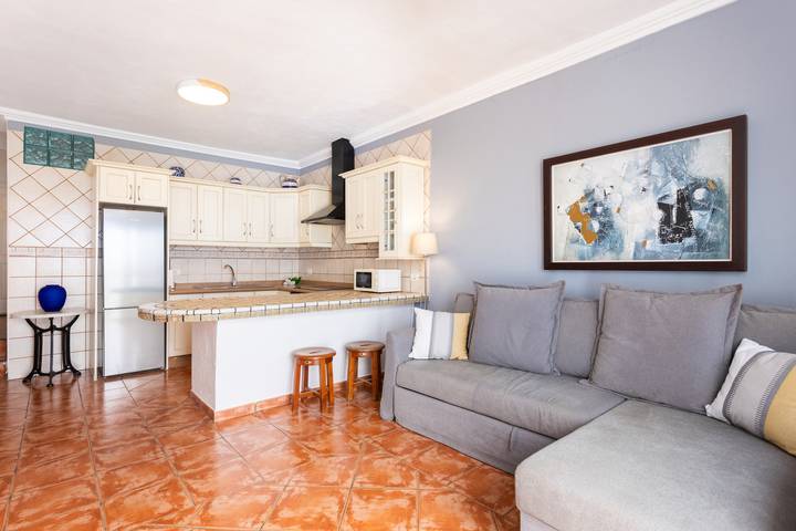 Entire apartment, Holiday apartment for 4 people with terrace in Sueno Azul, Adeje