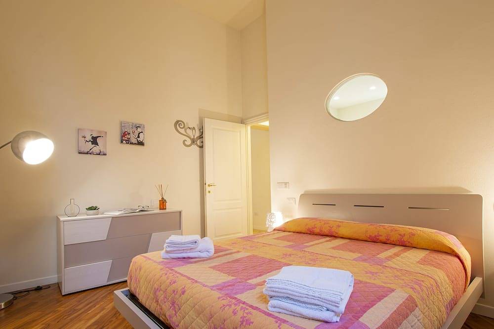 Entire apartment, Appartamenti Forteguerriana, residenze di pregio in centro storico a Pistoia in Pistoia, Pistoia Province