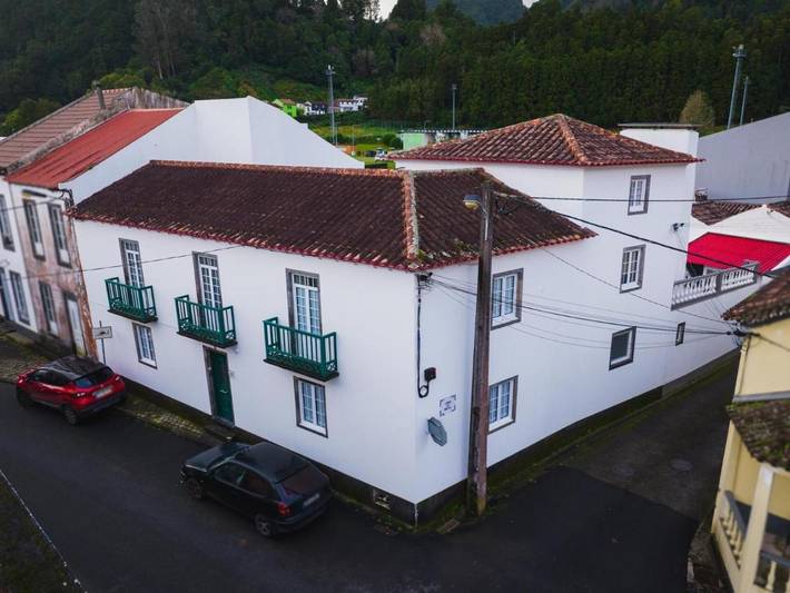 Casa de férias para 8 pessoas, com Varanda e Terraço e ainda Jardim and Vista em Furnas