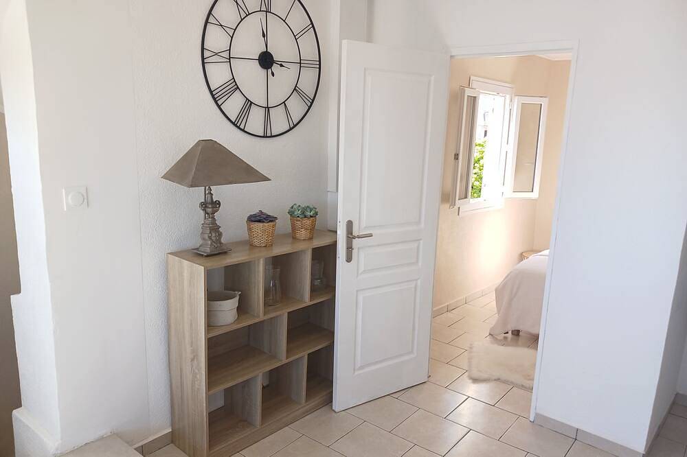 Appartement entier, Peaceful Holidays With Breathtaking Views in Super Quite Area in Le Cannet, Côte méditerranéenne (France)
