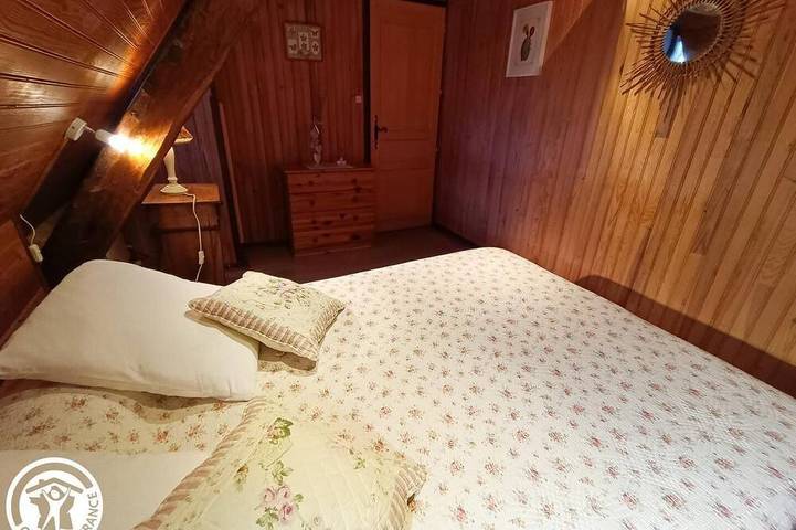 Location de vacances pour 3 personnes, avec jardin dans Cénevières - 4