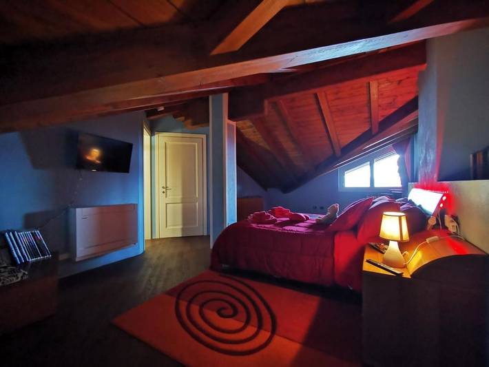 Ferienwohnung für 2 Personen, mit Whirlpool und Sauna sowie Garten in Comune di Stresa - 4