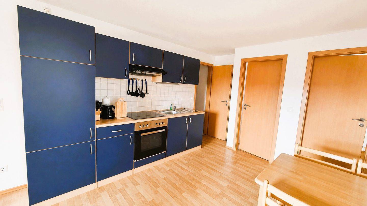 Ganze Wohnung, Ihr Urlaubsdomizil: Zwei Schlafzimmer, Küche, Parkplatz und Hund erlaubt in Alt Reddevitz, Mönchgut