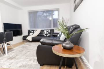 Holiday Rental for 7 People in Manchester, Greater Manchester, Photo 1