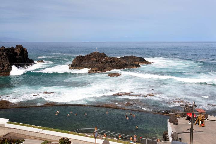 Apartamento entero, Apartamento de vacaciones 'Casita Acogedora Frente Al Mar' con terraza privada y Wi-Fi in El Pris, Tacoronte
