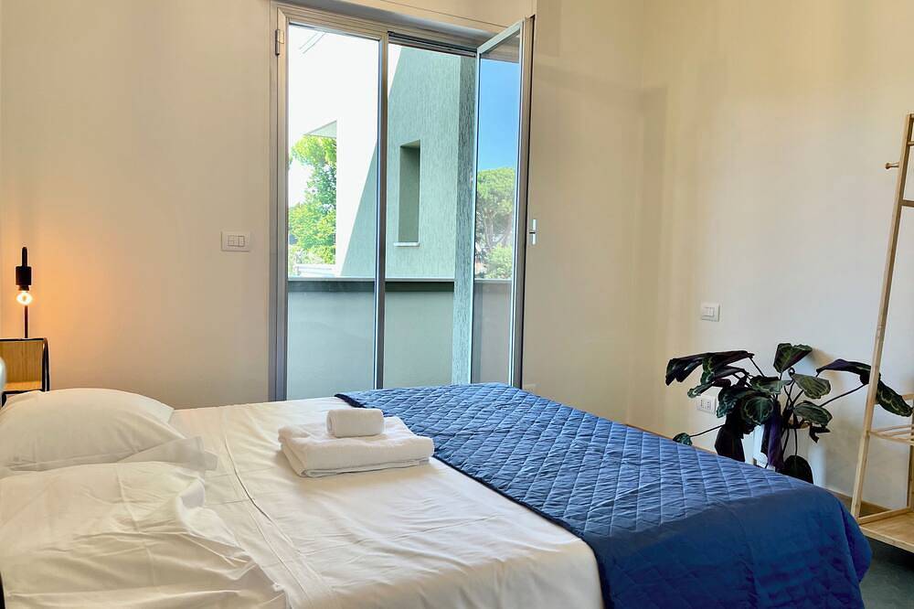 Entire apartment, Bilocale con balcone e piscina a Riccione in Fogliano Marina, Riccione