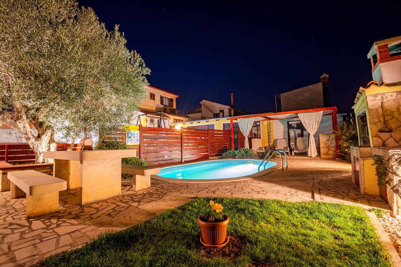 Bungalow mit Außenpool in Muntic, Südküste Istrien