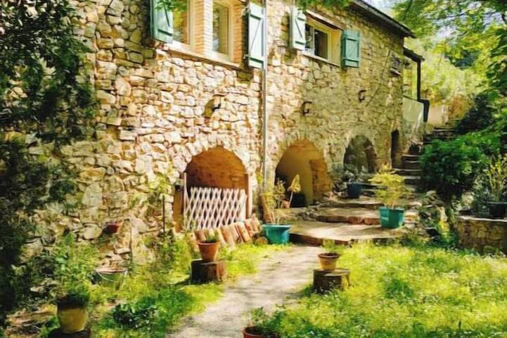 Ferienwohnung für 2 Personen, mit Whirlpool und Garten sowie Pool - 1