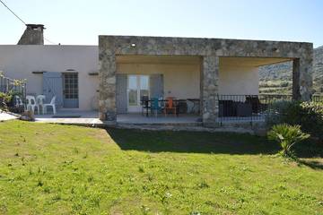 Gîte pour 4 personnes, avec jardin et terrasse à Palasca