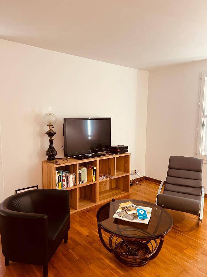 Appartement entier, One-Bedroom Apartment in Mantes-la-Jolie, Yvelines