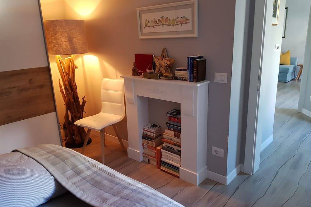 Entire apartment, Very quiet apartment with private garden, Wifi and parking the hearth of Brixen in Brixen, Dolomiti Superski