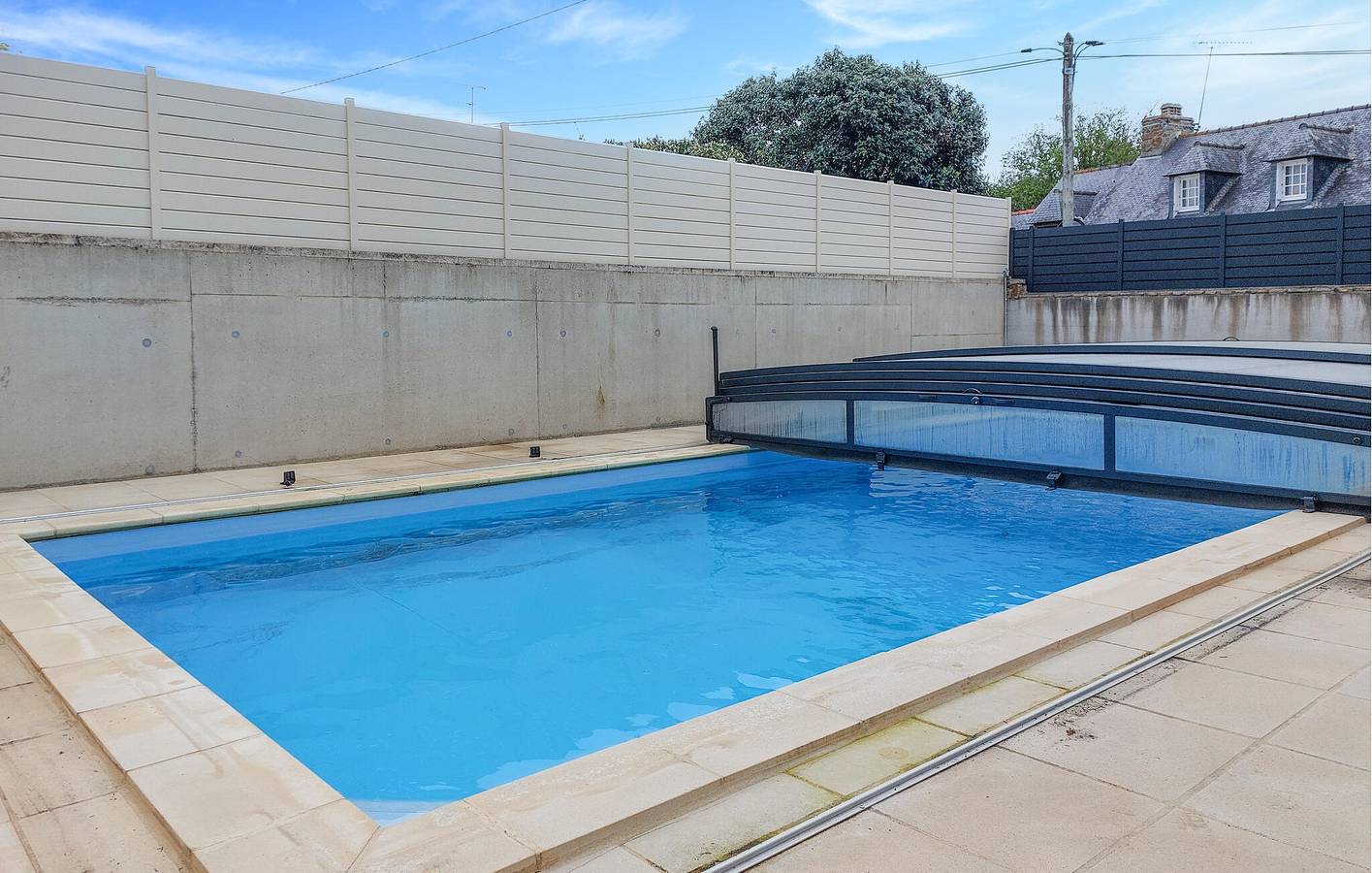 Atemberaubende Wohnung mit Pool und Garten in der Nähe von Port Moguer Beach in Plouha, Côte de Goëlo