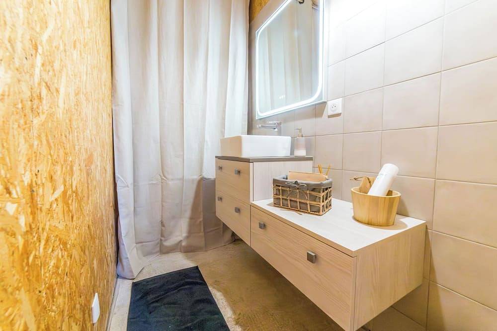 Loft urbain d'exception avec piscine : l'adresse idéale pour vacances rêvées. in Brive-la-Gaillarde, Région de Brive-la-Gaillarde