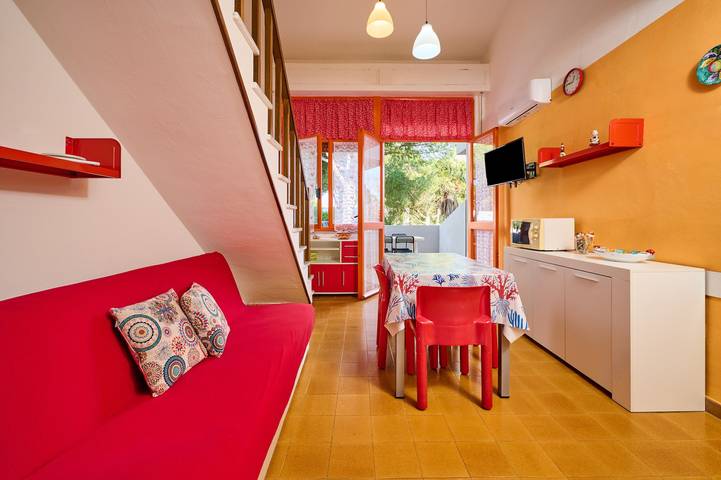Appartamento intero, Appartamento 'San Vincenzo Podere San Luigi' con terrazza privata, balcone e aria condizionata in San Vincenzo, Costa degli Etruschi