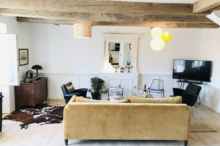 Location de vacances pour 8 personnes, avec terrasse à Langrolay-sur-Rance