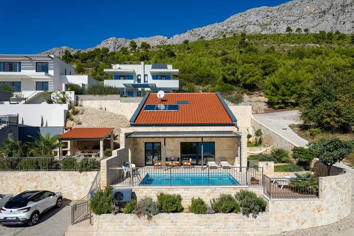 Villa for 8 personer med havblik in Dugi Rat, Omiš-Riviera