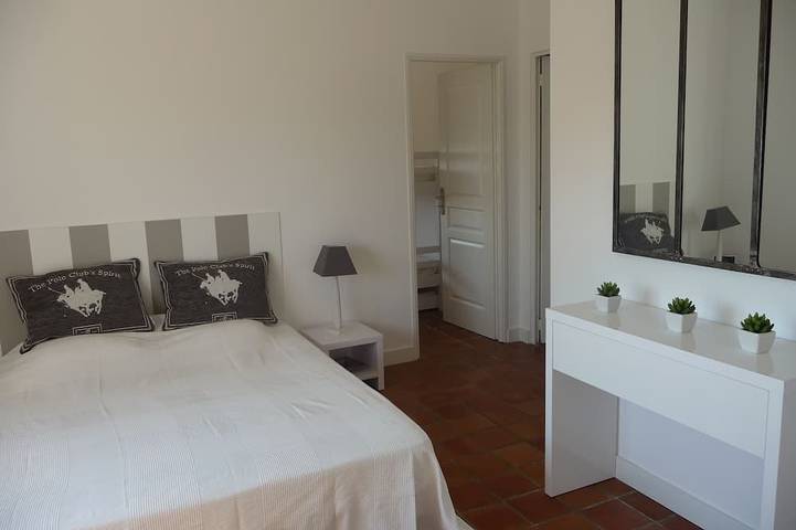 Location de vacances pour 8 personnes, avec terrasse et jardin, animaux acceptés dans Plage Miramar - 4