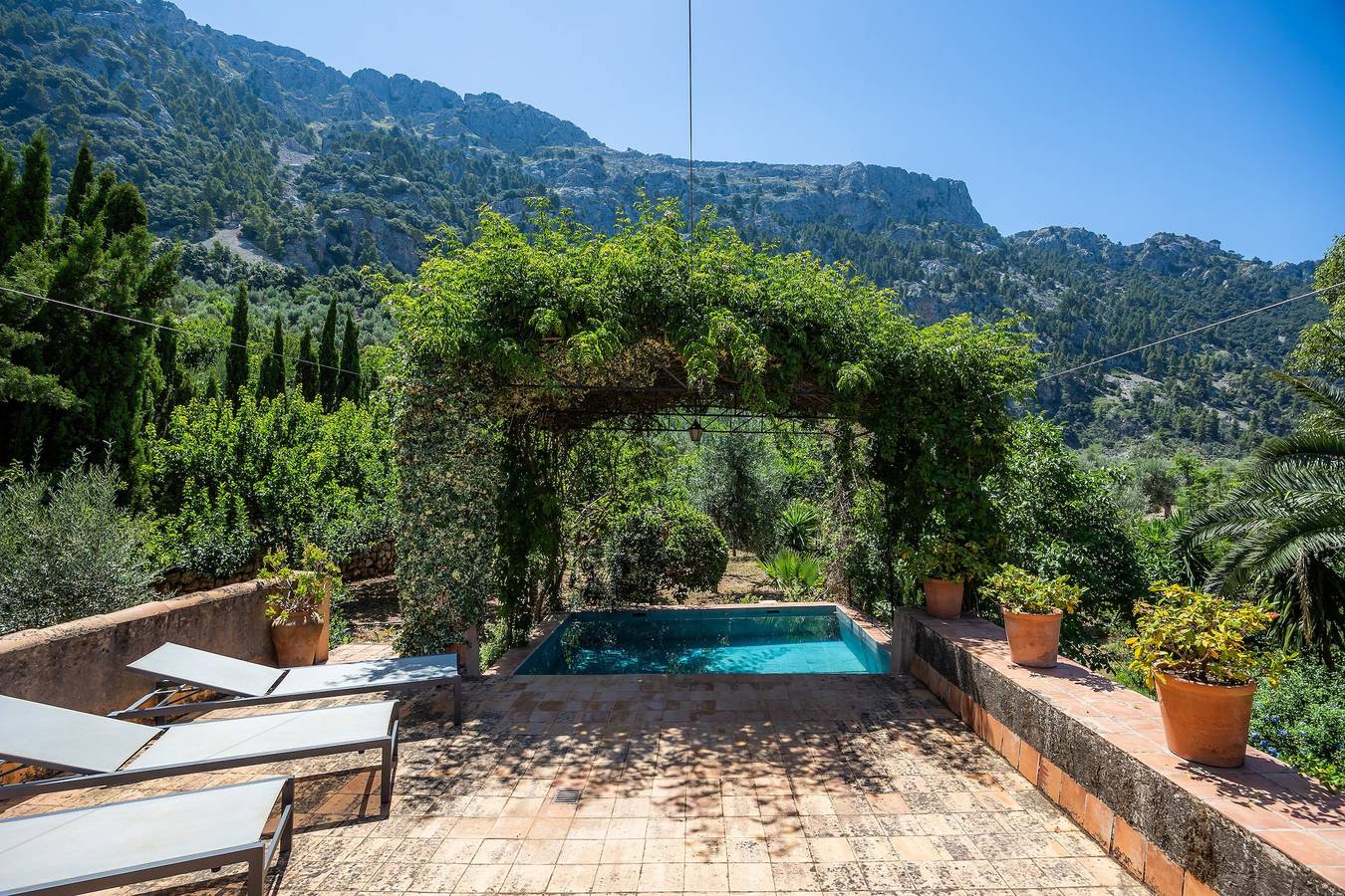 Casa di campagna 'Sa Cabana D'es Vicari' con vista sulle montagne, piscina privata e Wi-Fi in Fornalutx, Maiorca occidentale