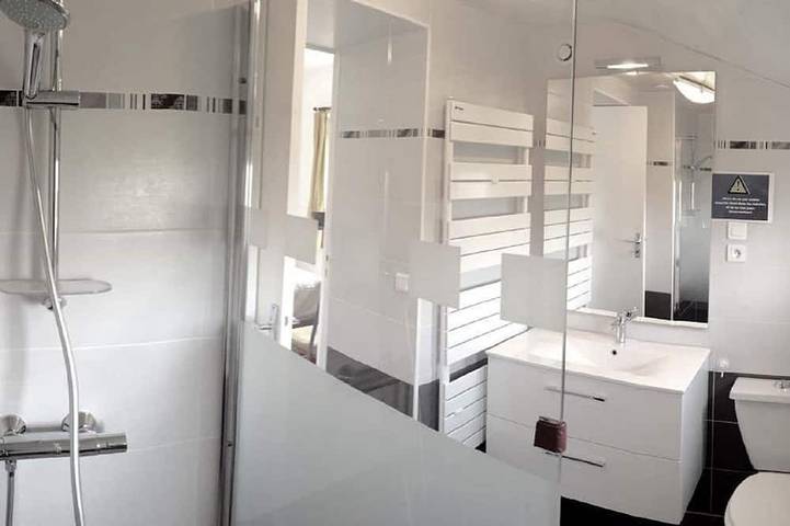 Location de vacances pour 2 personnes, avec jardin à Plomodiern - 3
