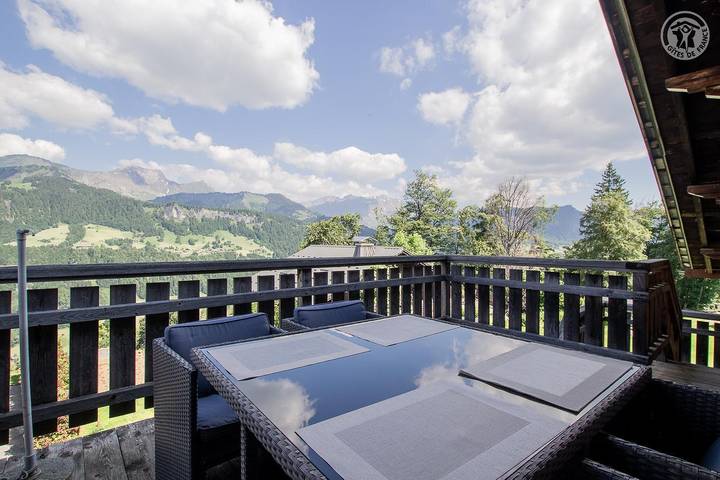 Gîte pour 4 personnes, avec jardin à Crest-Voland - 2