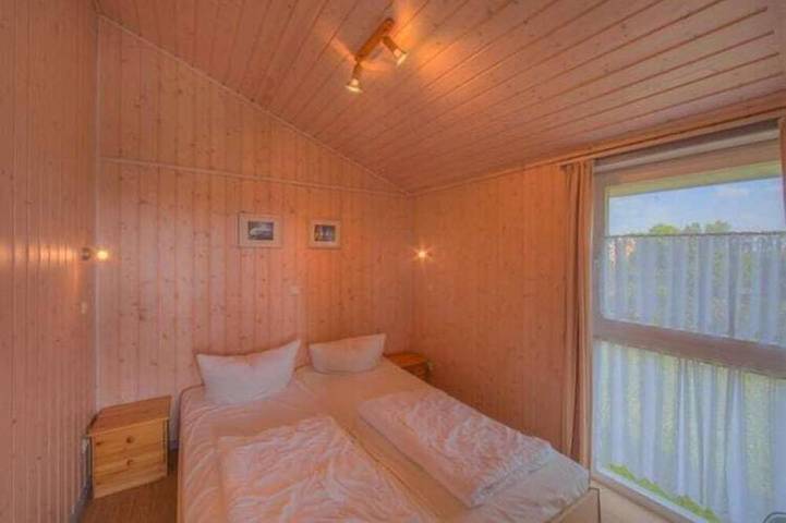 Ferienpark für 3 Personen, mit Terrasse und Sauna in Rechlin - 3