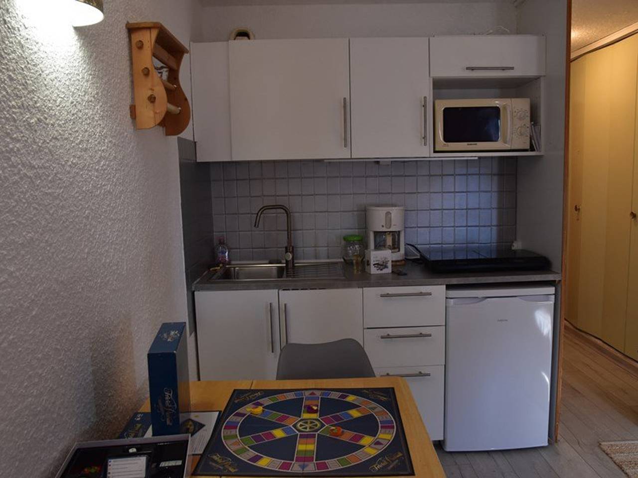 Estudio entero, Estudio renovado para 3 en el centro de Montgenèvre con parking in Montgenèvre, Briançon region