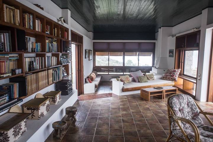 Architect designed Cretan Sea Vista in Chania region