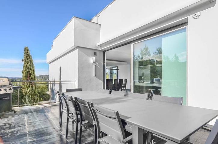 Location de vacances pour 12 personnes, avec terrasse ainsi que piscine et jacuzzi à Roca Llisa - 3