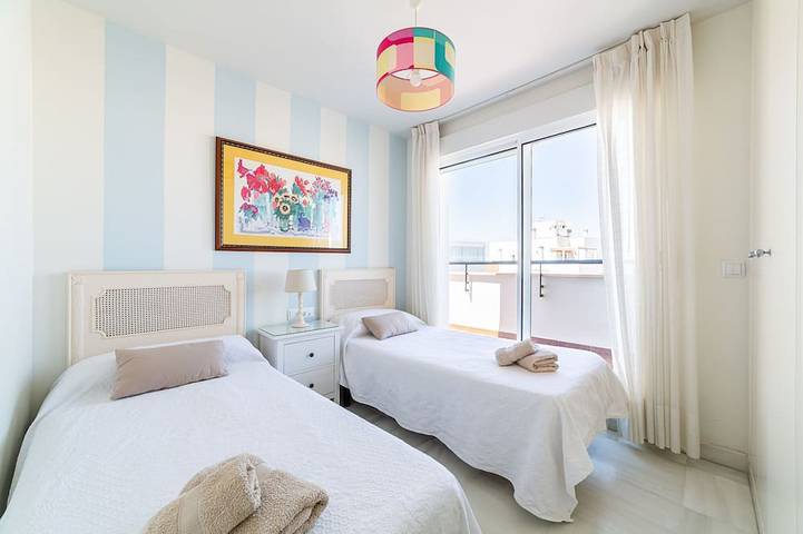 Ganze Wohnung, Helles Penthouse Mit Sonne Den Ganzen Tag, Blick Auf Das Meer Und Den Golfplatz. in Playa Serena (Roquetas de Mar), Roquetas de Mar