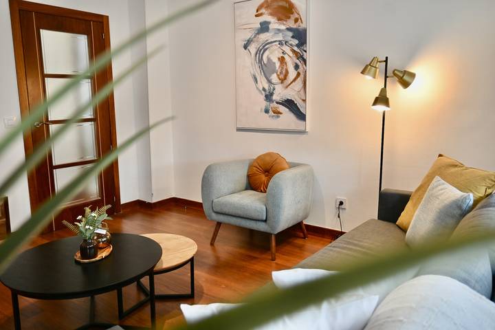 Apartamento entero, M Vivienda cuatro dormitorios Arganzuela in Madrid, Área Metropolitana de Madrid