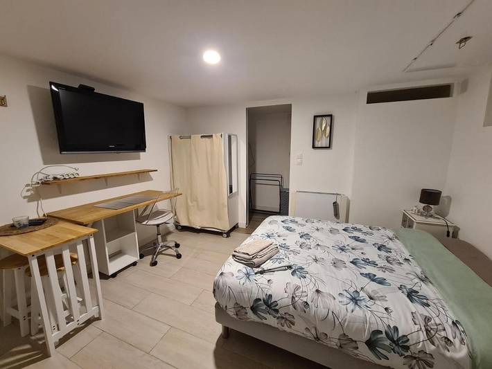 Gîte pour 2 personnes, avec jardin et terrasse à Landeronde - 2