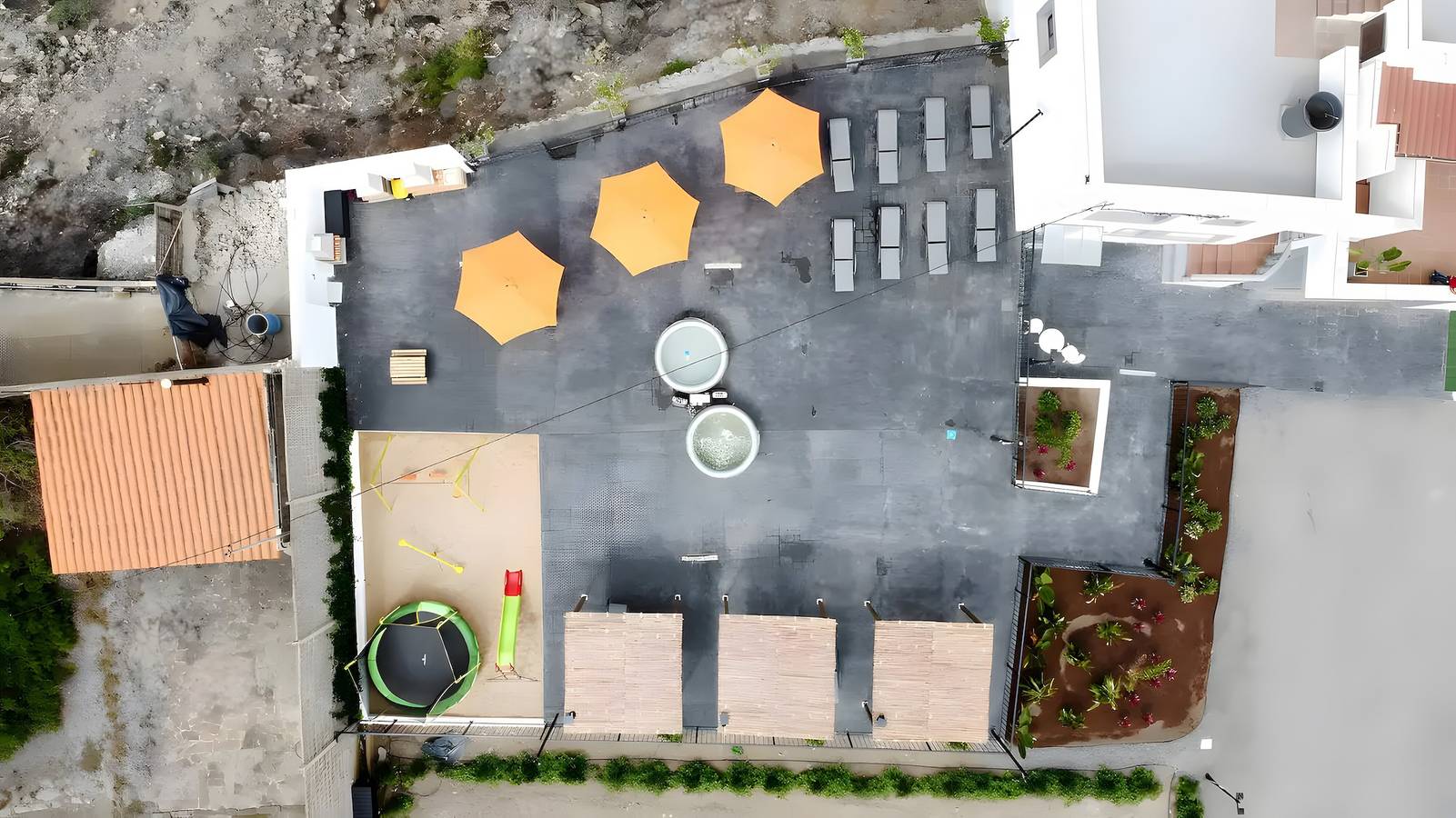 'Hacienda Los Adejo' con vistas a la montaña, terraza privada y Wi-Fi in Los Toscales, Moya