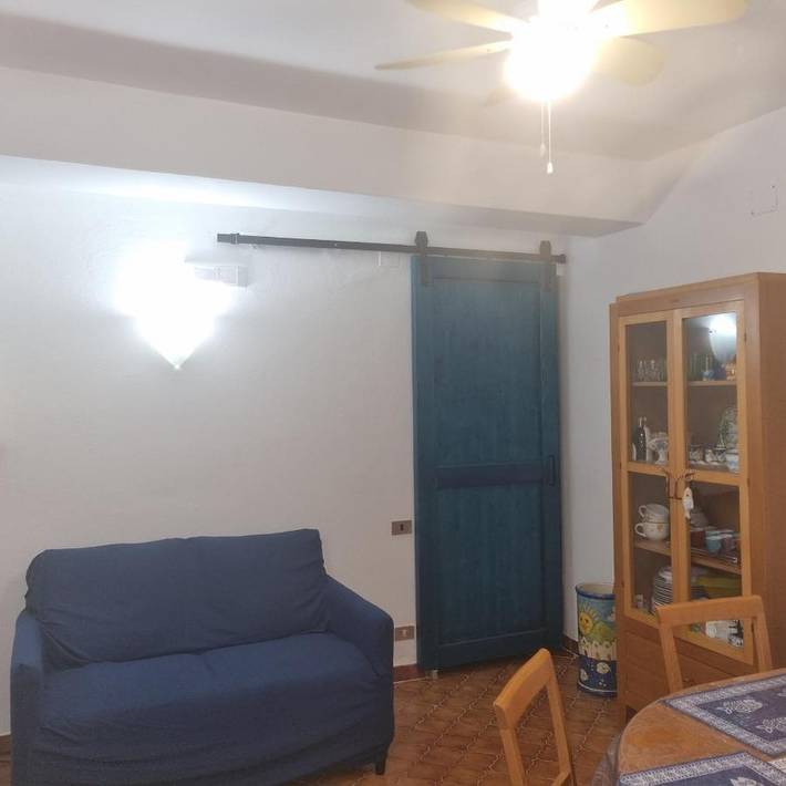Gîte pour 4 personnes, avec jardin et vue, adapté aux familles à Ustica - 3