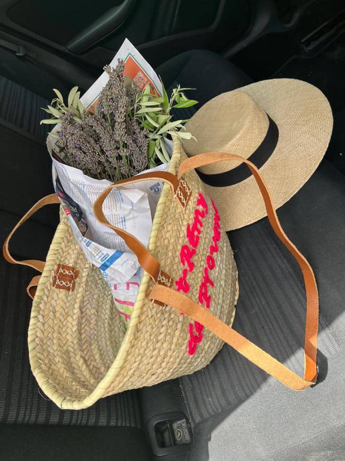 Location de vacances pour 6 personnes, avec piscine et jardin à Saint-Étienne-du-Grès - 4