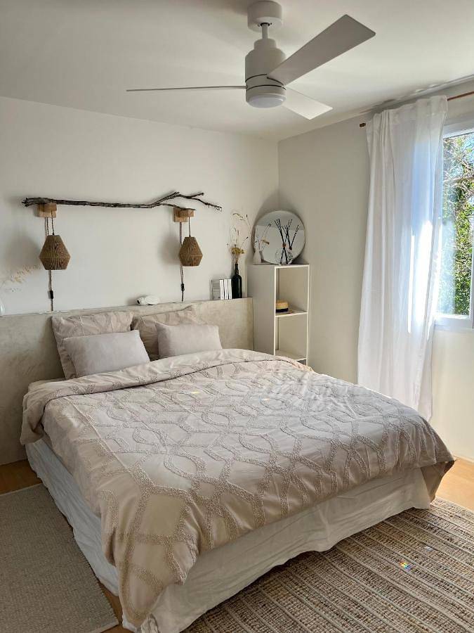 Chambre d’hôte pour 2 personnes, avec vue ainsi que terrasse et jardin