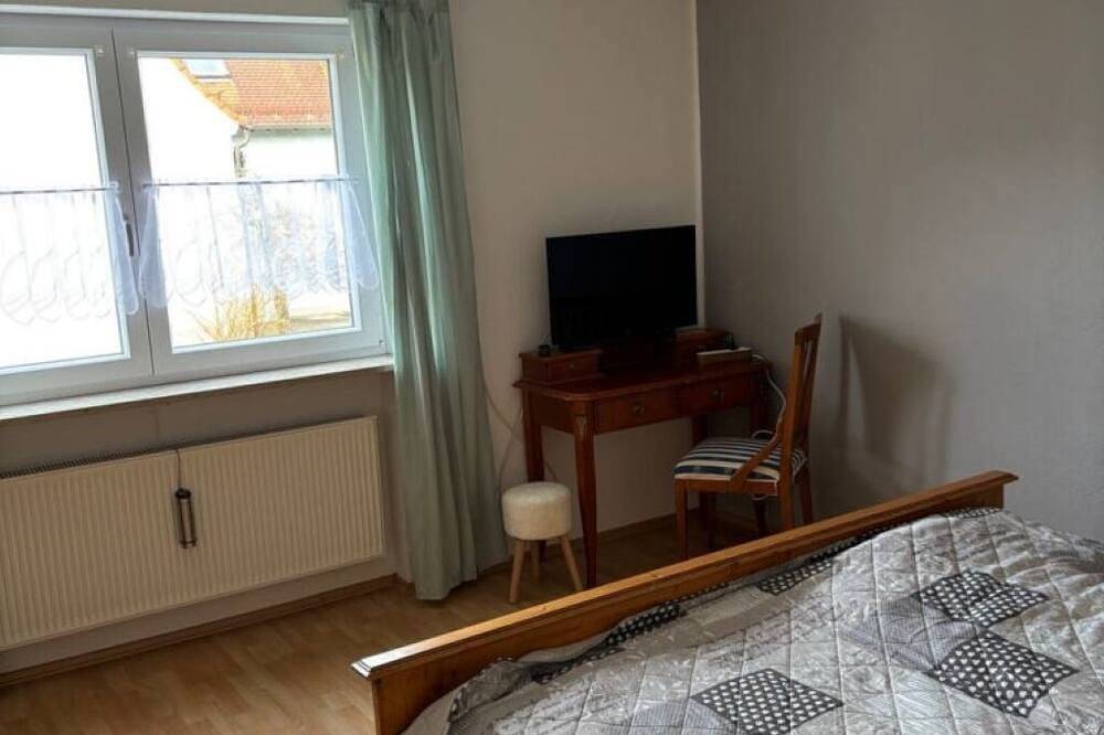 Ganze Wohnung, Gemütliche Ferienwohnung in Aurach – Ruhe, Natur & Komfort in Aurach, Romantische Straße