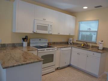 Vacation Rental for 4 Guests in Boca Grande, Gasparilla Island, Picture 2