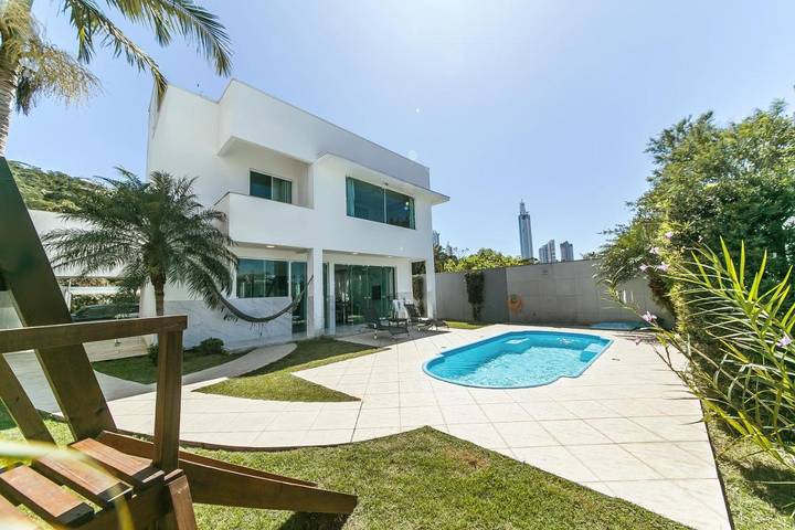 Holiday home for 11 people, with balcony - 1