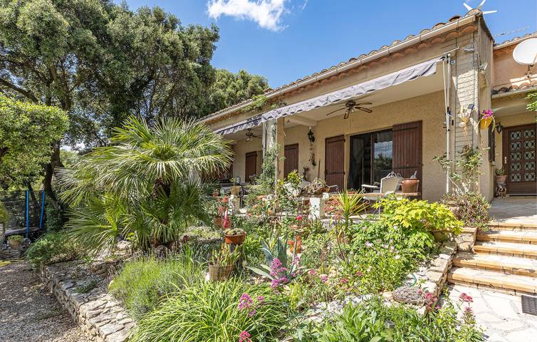 Apartamento de lujo con piscina y parking en Bédarrides in Bédarrides, Vaucluse
